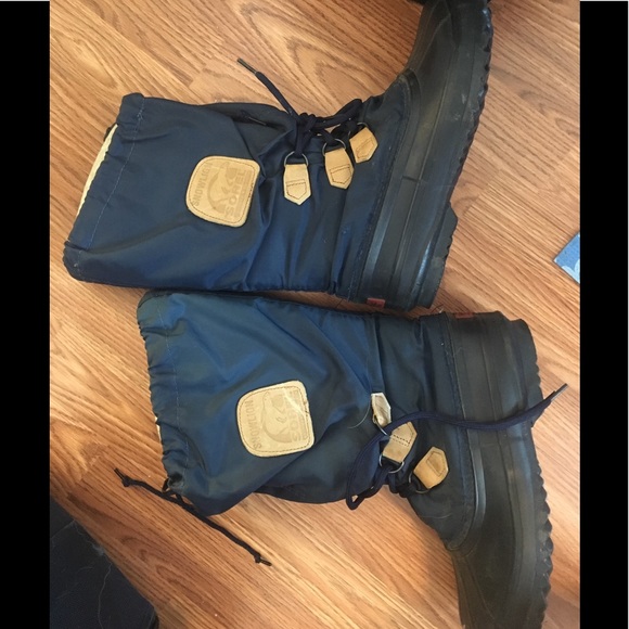 COPY - RETRO sorel women’s boots, size 9, made in Canada - Picture 2 of 4